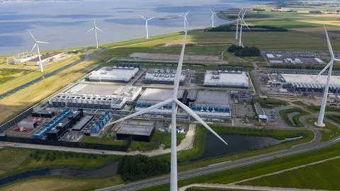 Massive data center, computing center, aerial video in the Eemshaven, The 스톡 사진