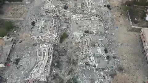 Massive devastation in Gaza Al-Zahra city Video stock 256801955