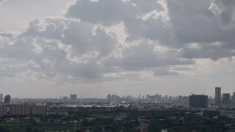 Massive Layered Clouds in Blue Sky at Noon 스톡 동영상 337534254