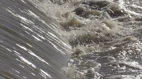 Massive river flooding during record warm temperatures in Ontario Canada Vidéo 150242211