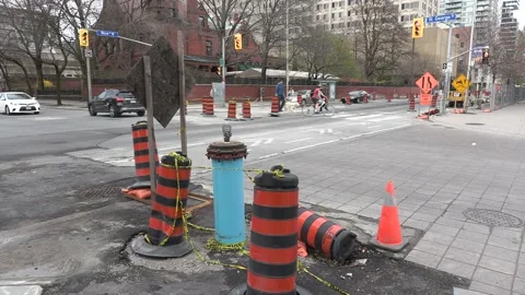 Massive road and infrastructure construction in downtown city streets Видео 152120966