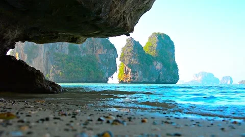 Massive Rocks and Cliffs along a Tropical Coastline, with Sound Vídeos de archivo 50232897