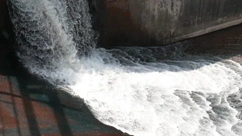 Massive Water Flow From Waterfall in slow motion Vídeos de archivo 95594007