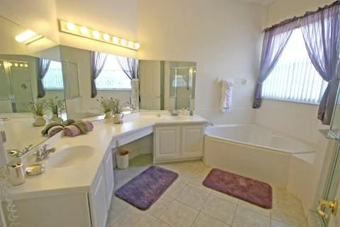 Master bathroom Фото