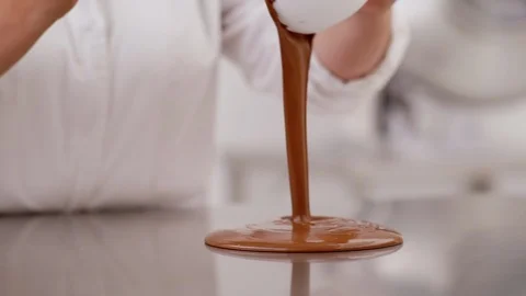 Master chocolate working - Laboratory in industry. Video stock 89532642