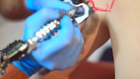 The master does the tattoo Stock Footage 78258442