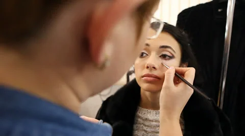 Master making a Wedding make-up Stock Footage 34934321