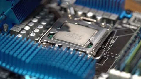Master puts thermal paste on the CPU Stock Footage 71246563