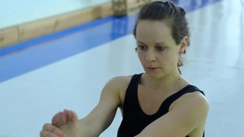 Master of Thai massage, performs exercises for massage and relaxation the legs Stock-Footage 133200123