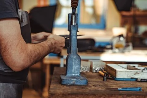 The master works with the Vice Foto stock