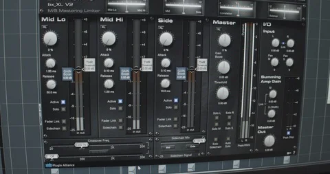 Mastering limiter in professional audio production digital workstation software 動画素材 111978837