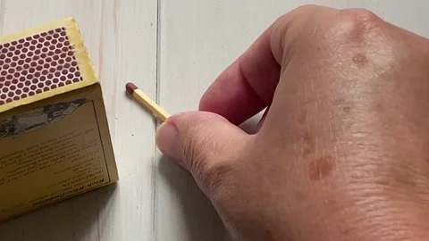 Match and flame 库存影片 134898622