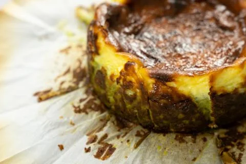 Matcha basque burnt cheesecake Foto stock