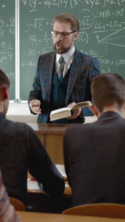 Math Teacher Explains Video stock 322655085