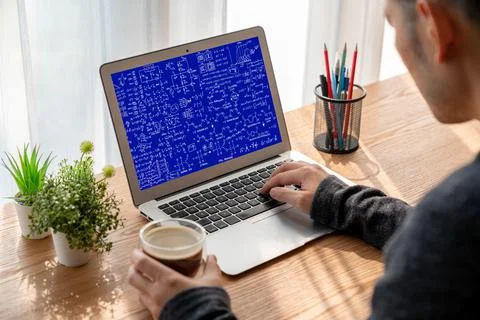 Mathematic equations and modish formula on computer screen 库存照片
