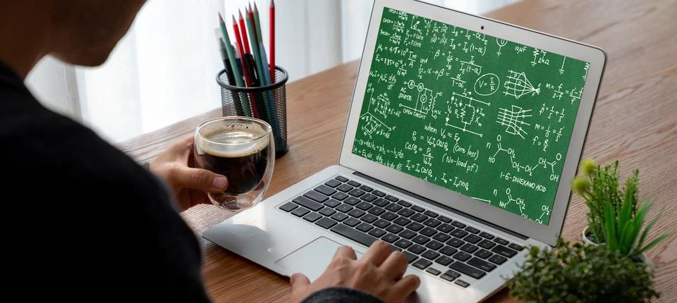 Mathematic equations and modish formula on computer screen Stockfoto's