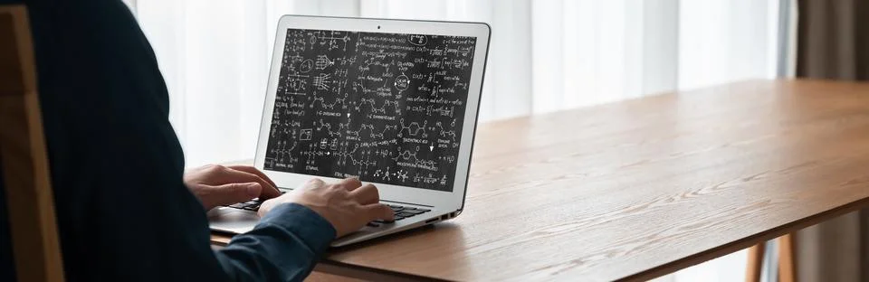 Mathematic equations and modish formula on computer screen 库存照片