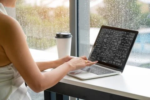 Mathematic equations and modish formula on computer screen Stockfoto's
