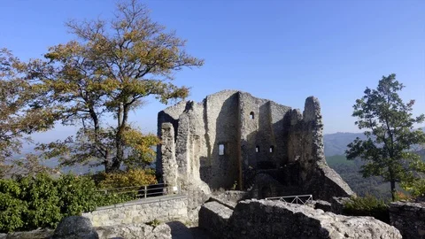 Matilde of Canossa castle video timelapse Video stock 94736718