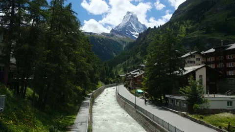 Matterhorn Roll Up Video stock 199782245