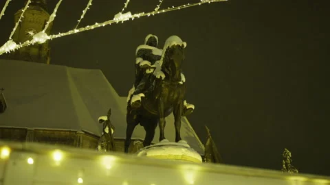 Matthias Corvinus statue in the Union Square, in winter Stock Footage 217320611
