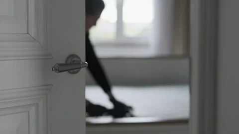 Mattress Deep Clean Using Professional Cleaning Machine at Home. Housewife 스톡 동영상 309102265