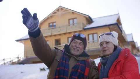 Mature couple in the mountains  Video stock 87730634
