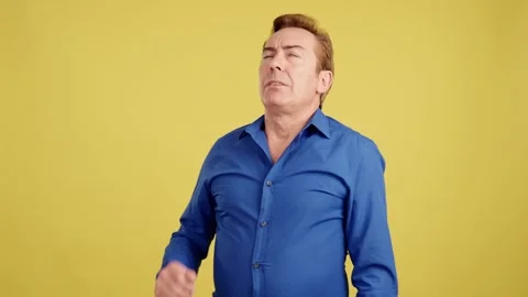 Mature man gesturing that he is forgetting something Vídeo Stock 234859199