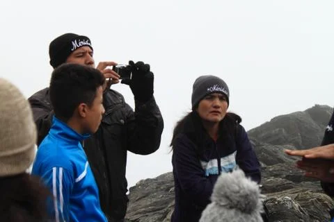 Mature Man Using Camera Stockfoto's