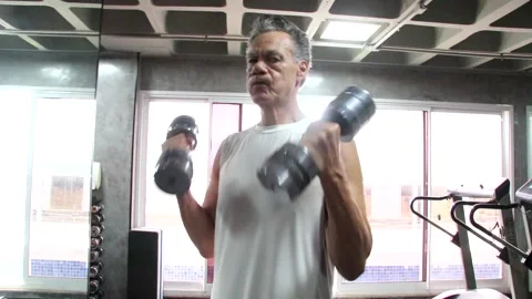 Mature Man Working Out Video stock 168315418