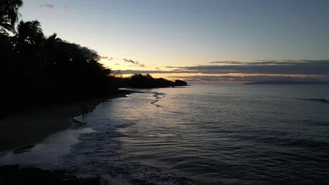 Maui beach sunrise Stock Footage
