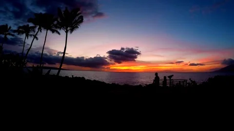 Maui time lapse at sunset with the sky turning orange. Stock Footage 69253834
