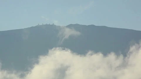 Mauna Kea Summit Observatory and Flowing Clouds Video stock 327289801
