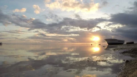 Mauritius cloudy evening beach time lapse. Stock-Footage 140668662