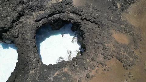 MAURITIUS WAVES PIVOT 1 Video stock 303155148