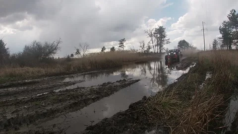 Maverick X3 puddle mud spray Stock Footage 156655132