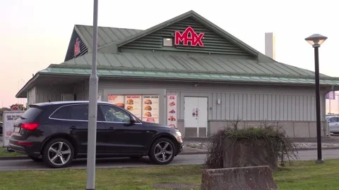 Max hamburgers Stock Footage 284762751