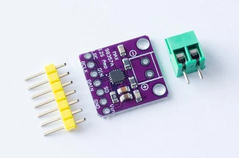 MAX98357 I2S digital audio amplifier module isolated on white background 스톡 사진