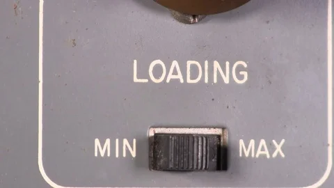 Maximize minimize loading Stock Footage 84008468