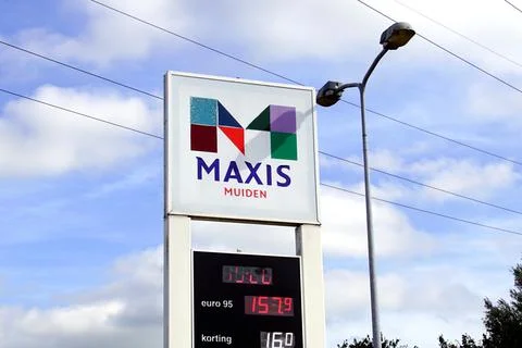 Maxis fuel station logo Stock Photos