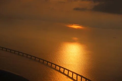 May 1 2026 Lingdingyang sunset golden reflection ocean view Foto stock