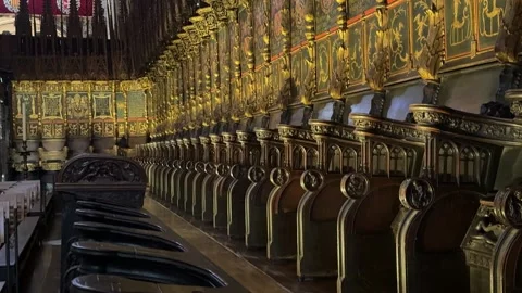 May 2, 2026 - Barcelona, Spain - Gothic cathedral choir stalls with wooden seats 库存影片 325747090