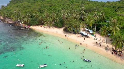 May Rut Island Stock Footage 174997940