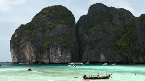 Maya Bay, Koh Phi Phi, Thailand. The place where the movie the Beach was filmed Stock Footage 2899612