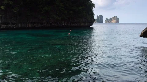 Maya bay Phi Phi Leh island, Krabi Thailand Stock Footage 100282031