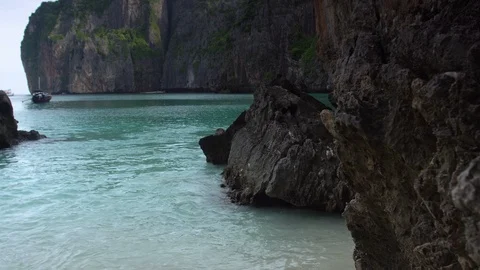Maya bay Phi Phi Leh island, Krabi Thailand Stock Footage 100282439