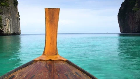 Maya bay Phi Phi Leh island, Krabi Thailand Stock Footage 100621534