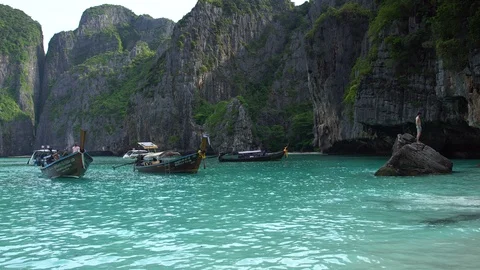 Maya bay Phi Phi Leh island, Krabi Thailand Stock Footage 100621675