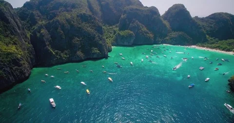 Maya Beach on Phi Phi Leh in Thailand, Ascending Aerial Drone Shot Video stock 73572611