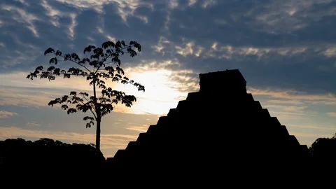 Maya Pyramid: Time Lapse with Mayan Kukulcan Temple at Sunrise, Mexico Stock Footage 117635899
